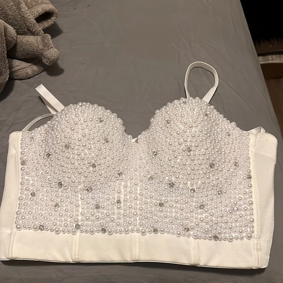 white pearl and rhinestone top - Picture 1 of 3